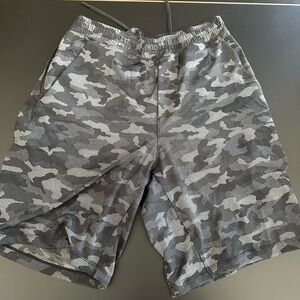 Lululemon men’s shorts